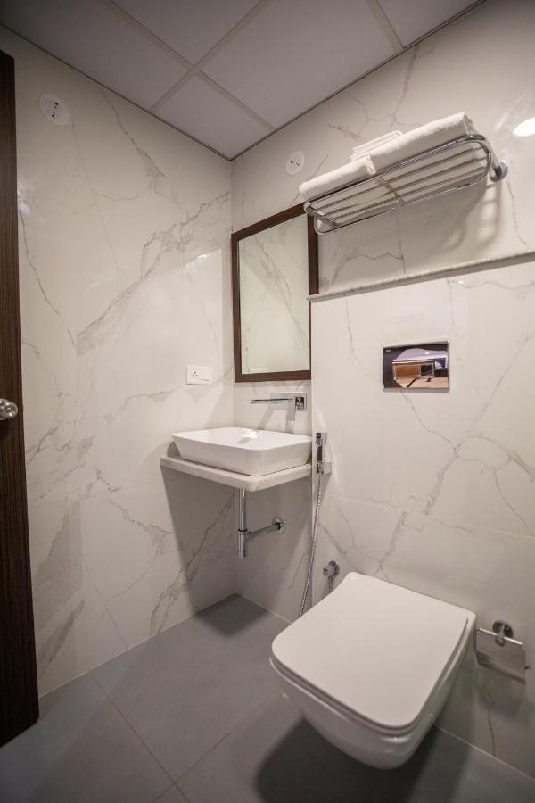 Hotel Silver Cle ไฮเดอราบัด ภายนอก รูปภาพ