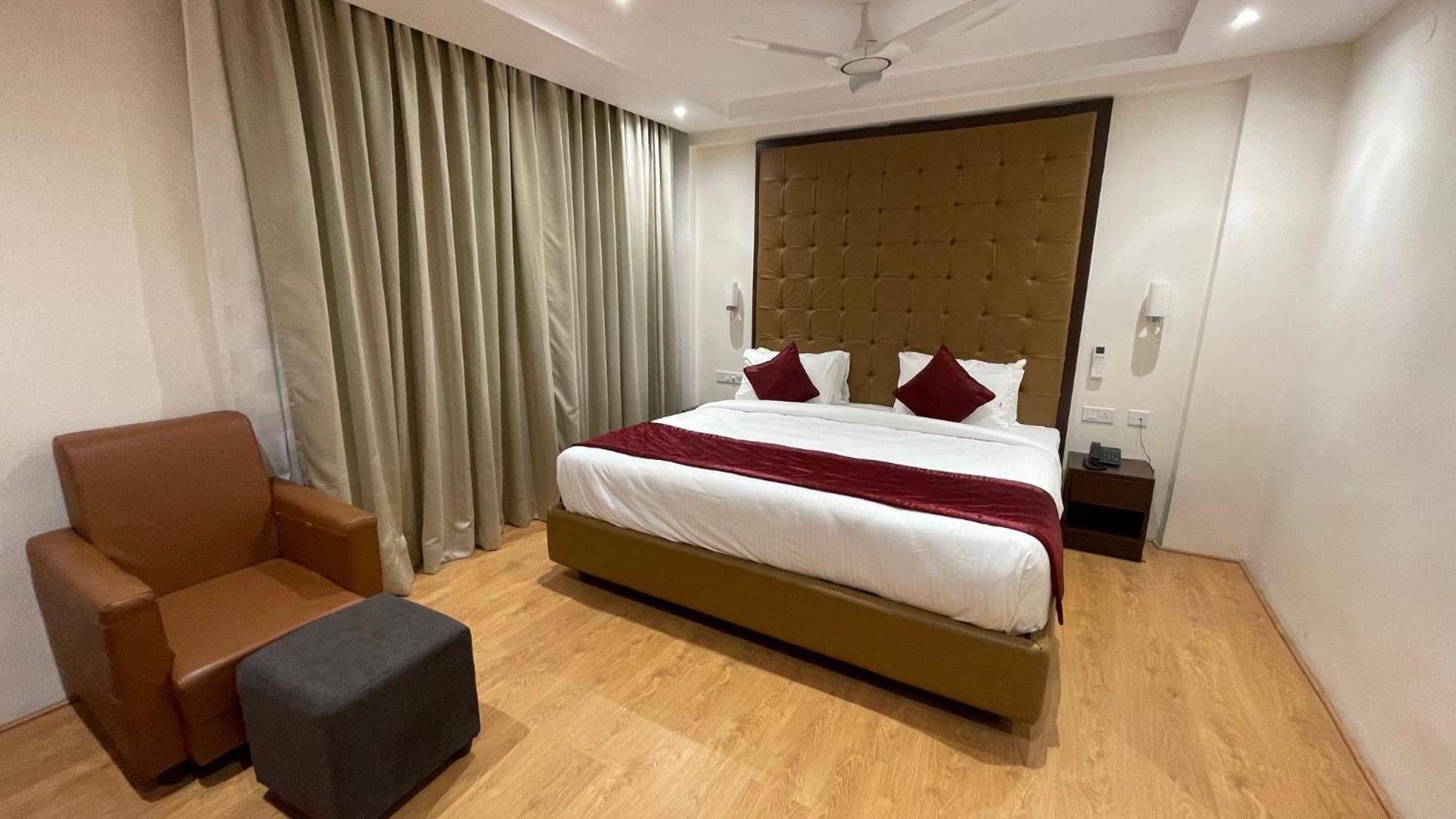 Hotel Silver Cle ไฮเดอราบัด ภายนอก รูปภาพ